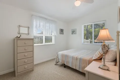 2804 Avenue C Holmes Beach FL 34217
