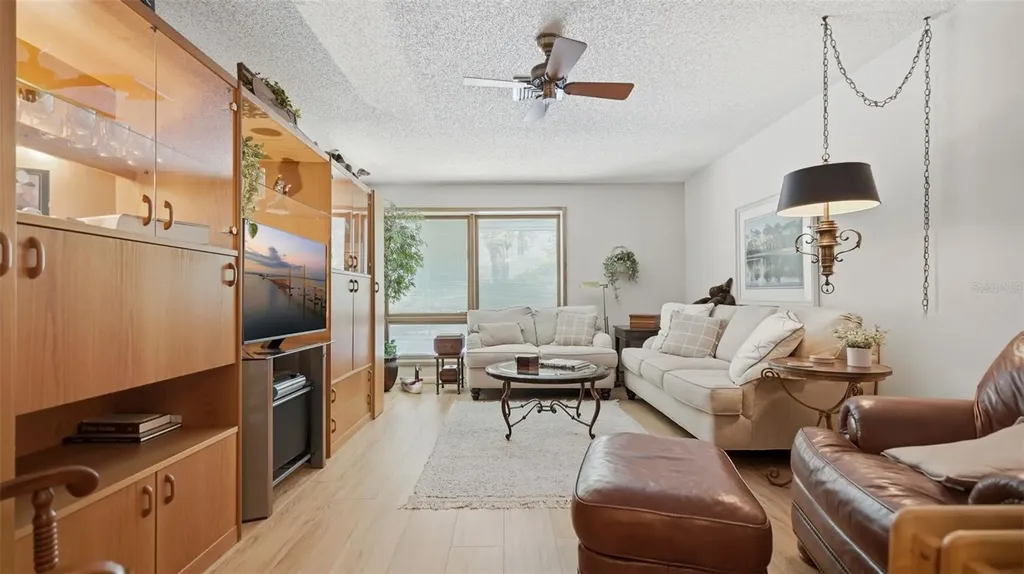 910 Pinellas Bayway S Tierra Verde FL 33715