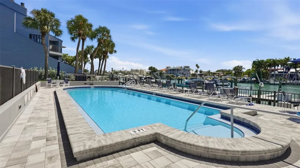 910 Pinellas Bayway S Tierra Verde FL 33715