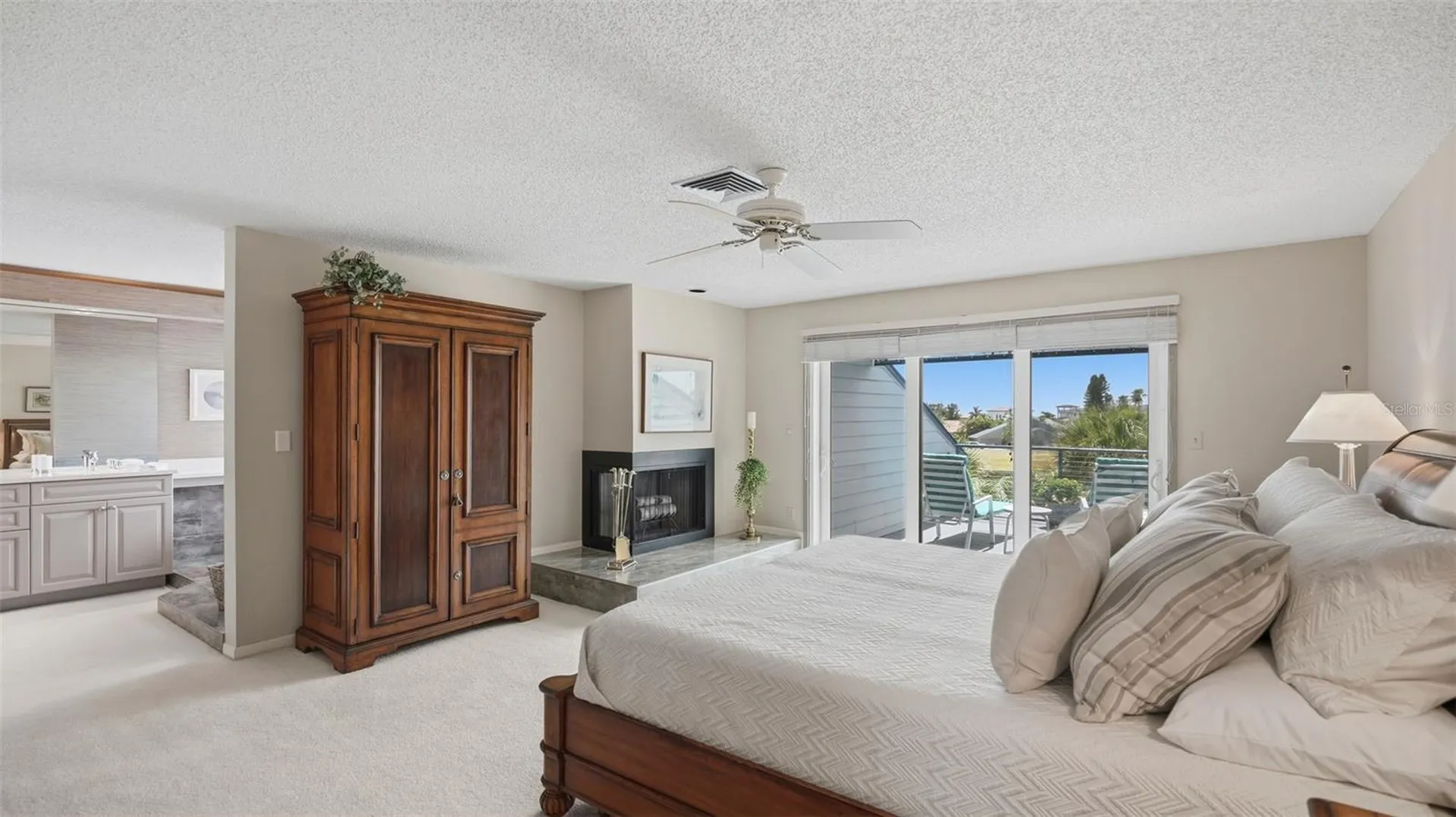 910 Pinellas Bayway S Tierra Verde FL 33715