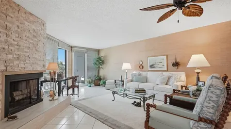 910 Pinellas Bayway S Tierra Verde FL 33715