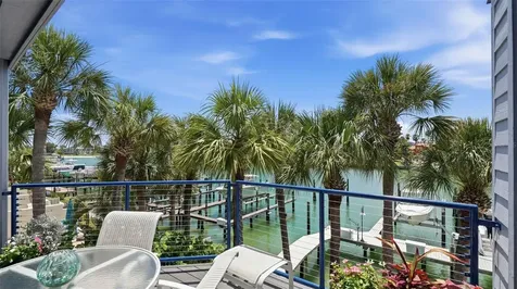 910 Pinellas Bayway S Tierra Verde FL 33715