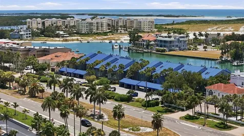 910 Pinellas Bayway S Tierra Verde FL 33715