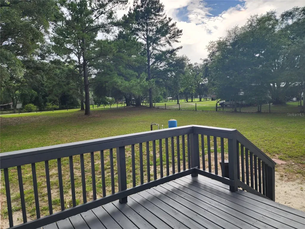 21771 SE 62nd Street Morriston FL 32668