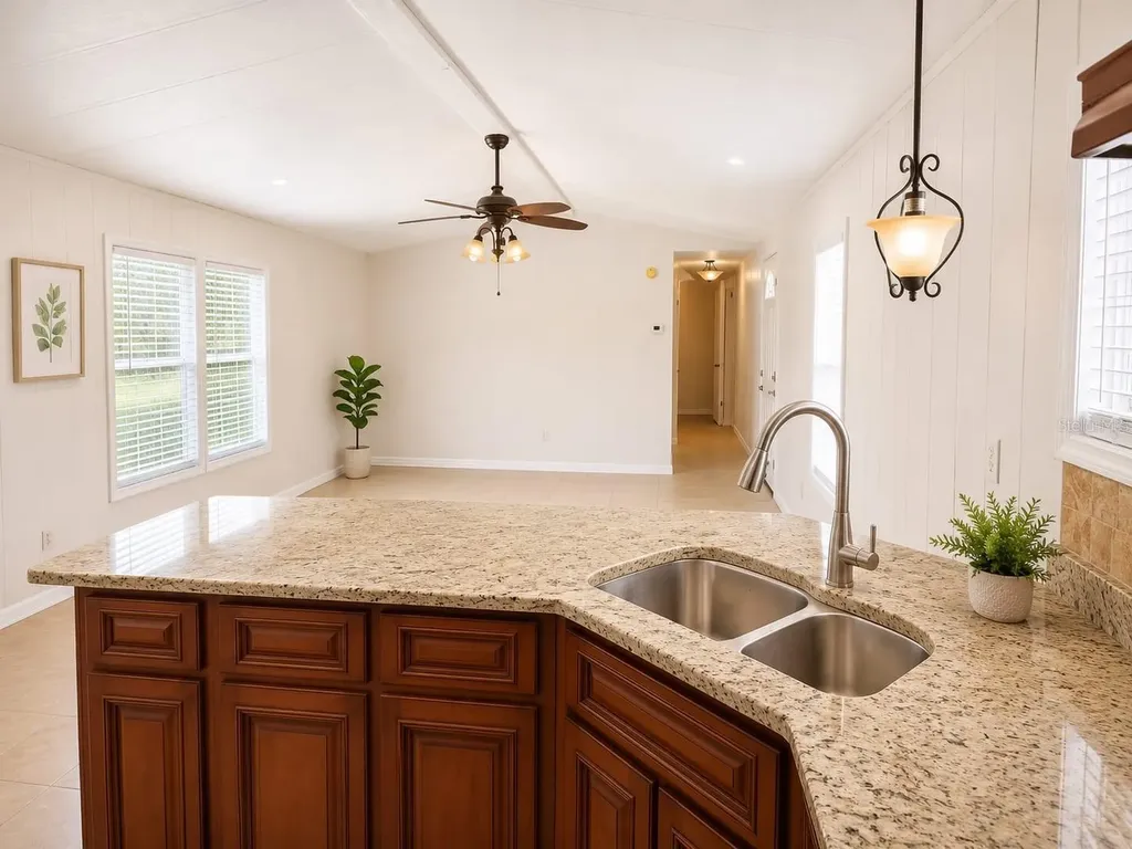 21771 SE 62nd Street Morriston FL 32668