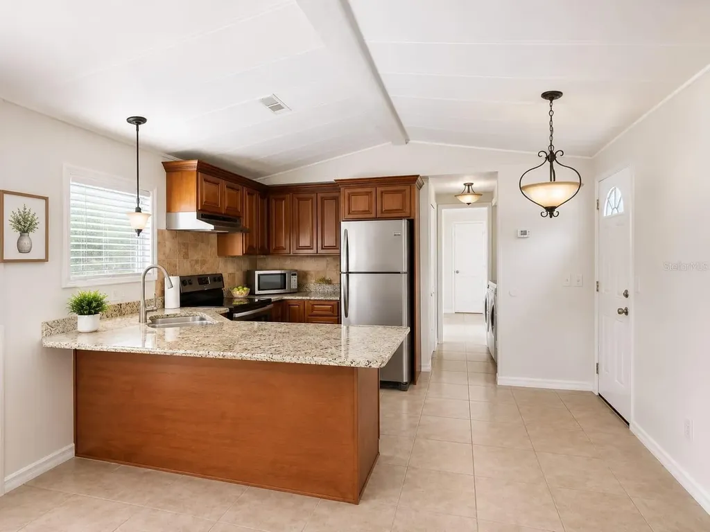 21771 SE 62nd Street Morriston FL 32668