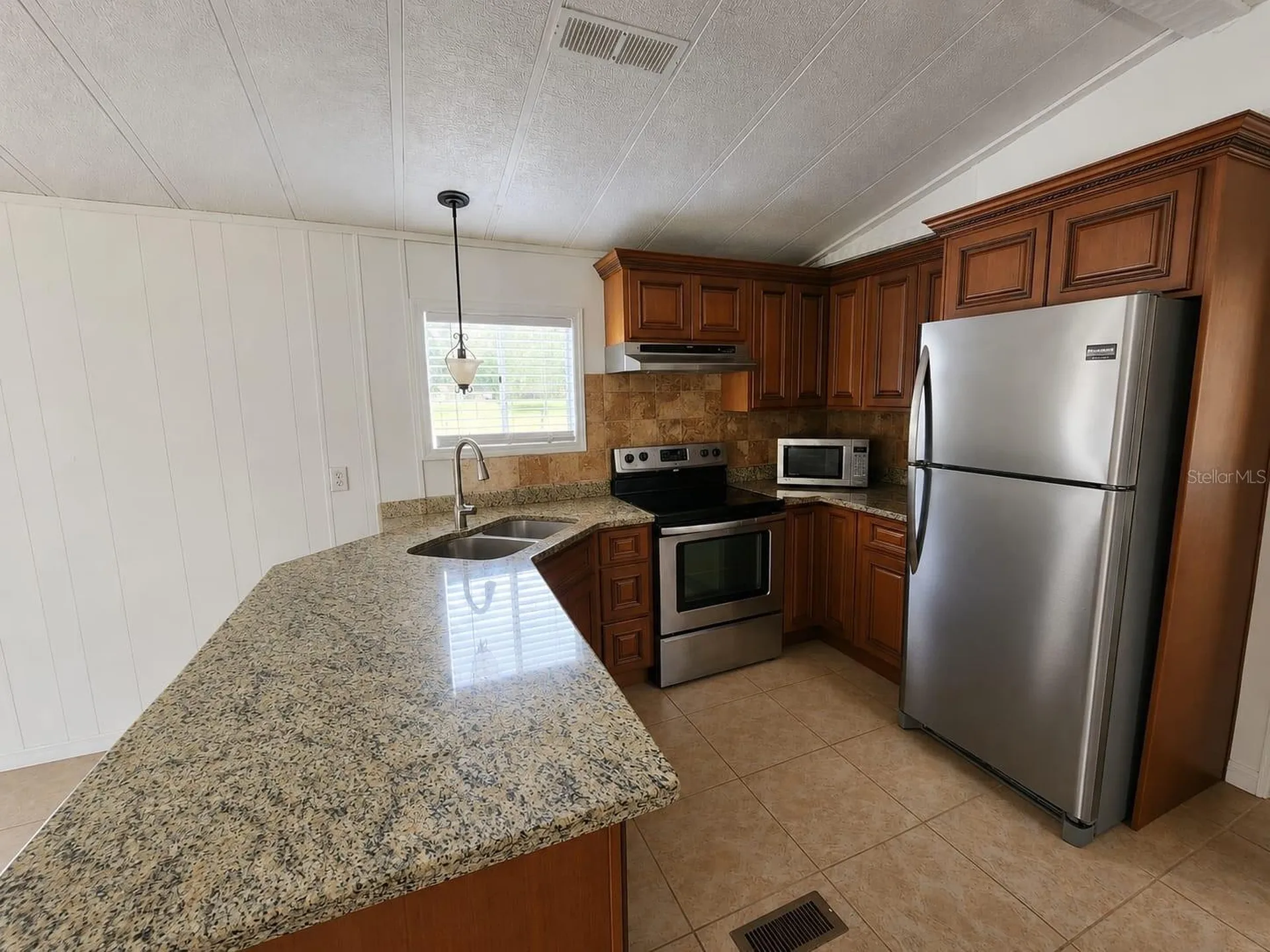 21771 SE 62nd Street Morriston FL 32668