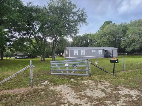 21771 SE 62nd Street Morriston FL 32668