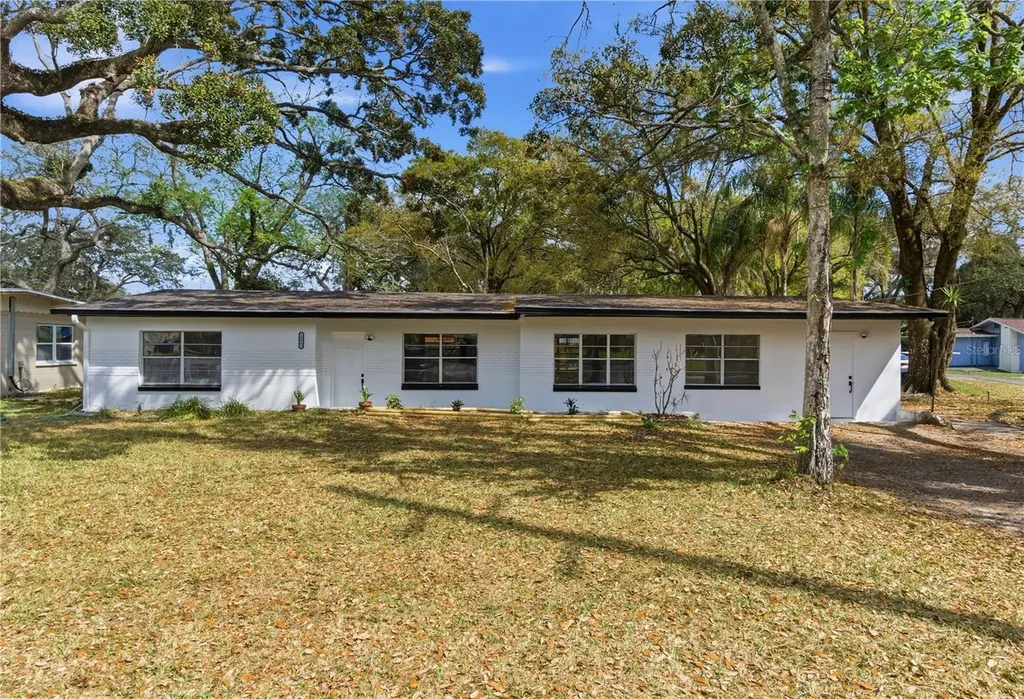 10945 N Boulevard Tampa FL 33612