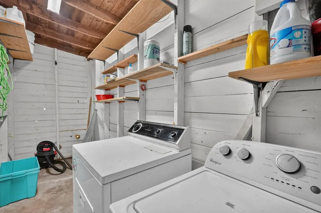 131 Dunn Avenue San Mateo FL 32187