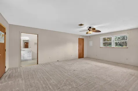 131 Dunn Avenue San Mateo FL 32187
