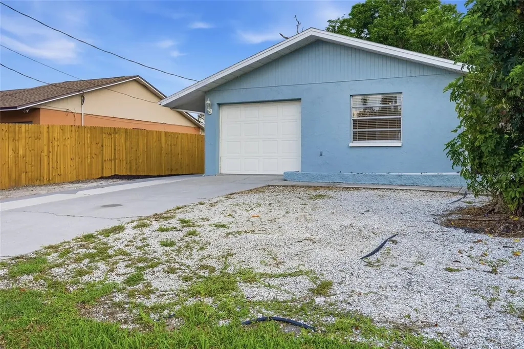 1915 Colleen Street Sarasota FL 34231