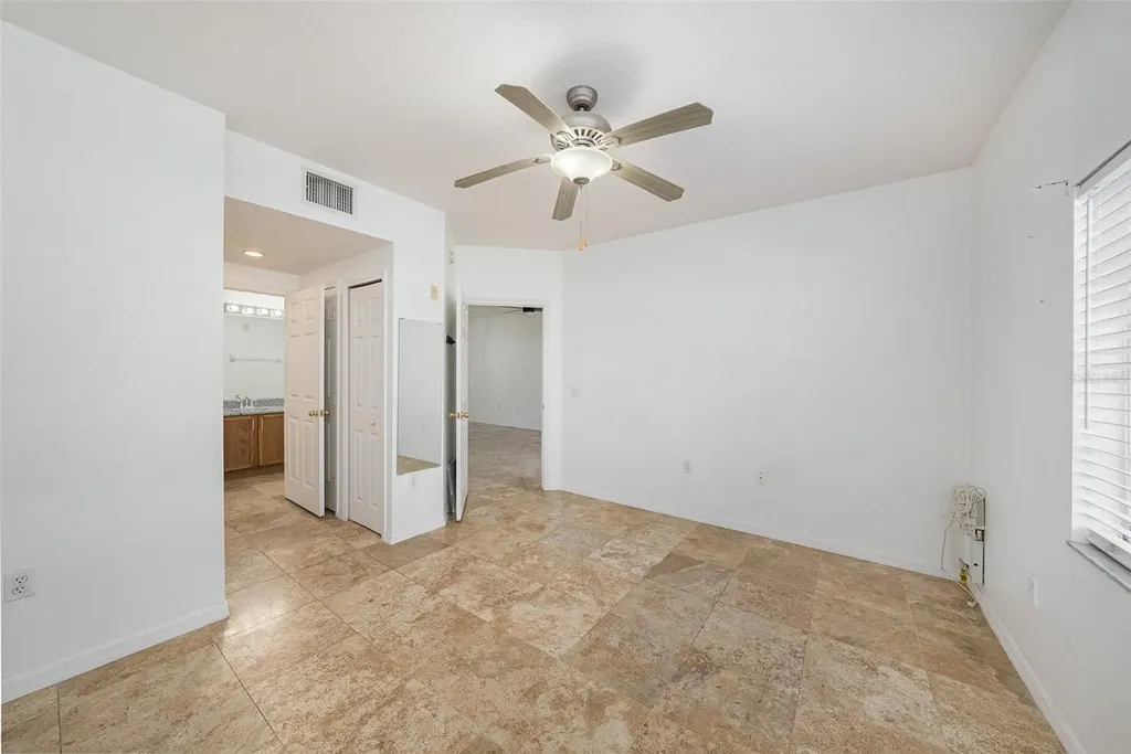6011 Skydale Way Riverview FL 33578
