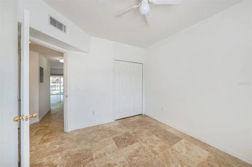 6011 Skydale Way Riverview FL 33578