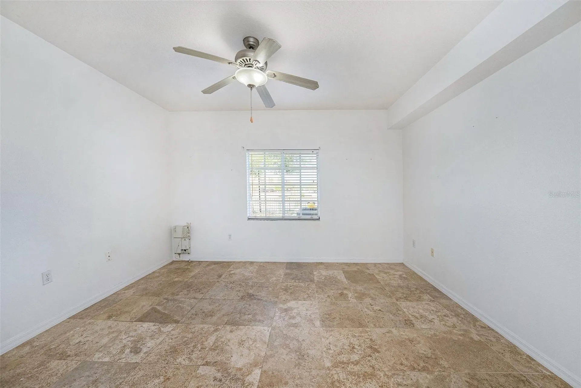 6011 Skydale Way Riverview FL 33578