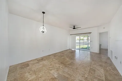 6011 Skydale Way Riverview FL 33578