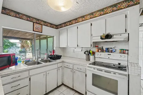 3317 Bainbridge Drive Holiday FL 34691
