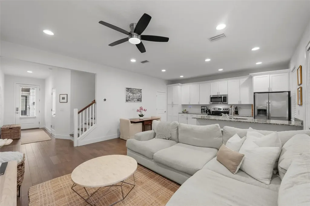 6615 S Manhattan Avenue Tampa FL 33616