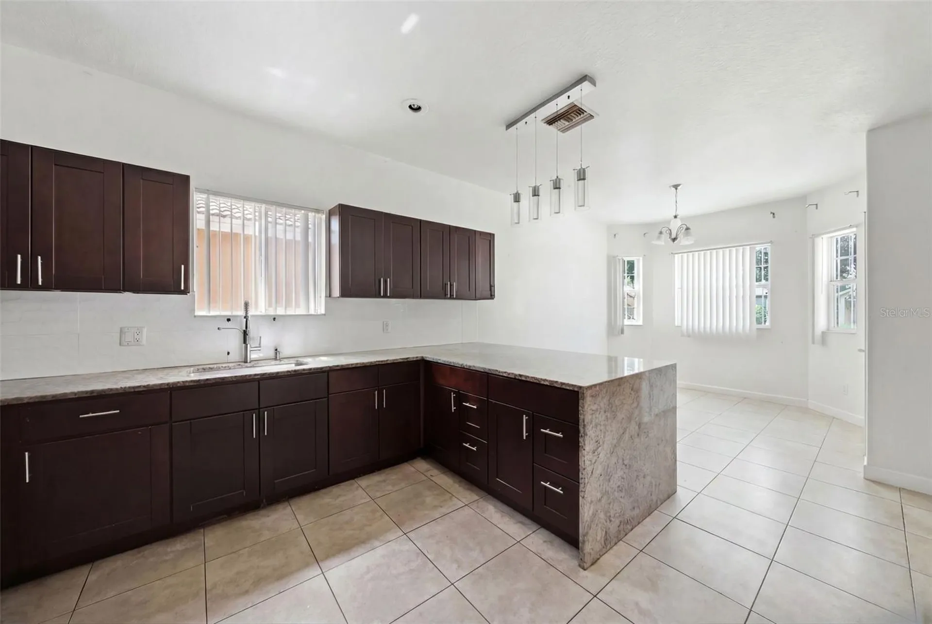4404 America Street Orlando FL 32811