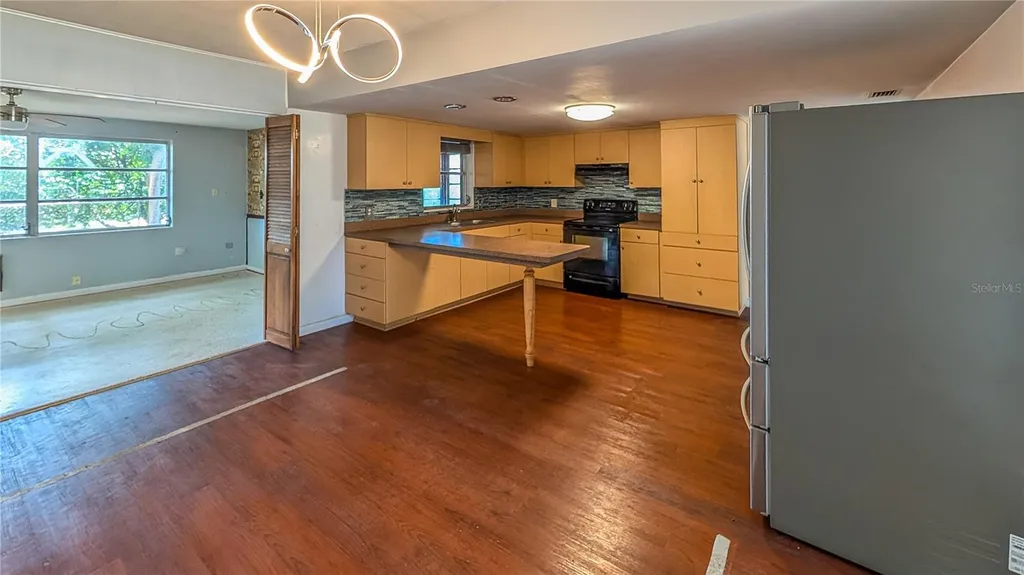 611 Patricia Avenue Dunedin FL 34698