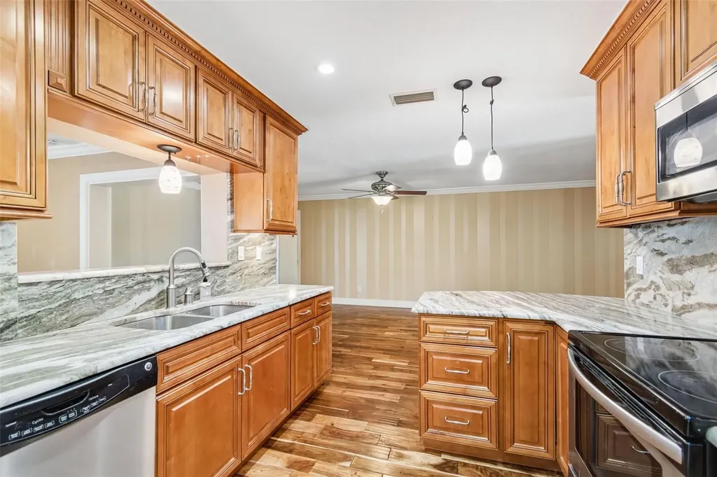 1230 15th Court SW Largo FL 33770