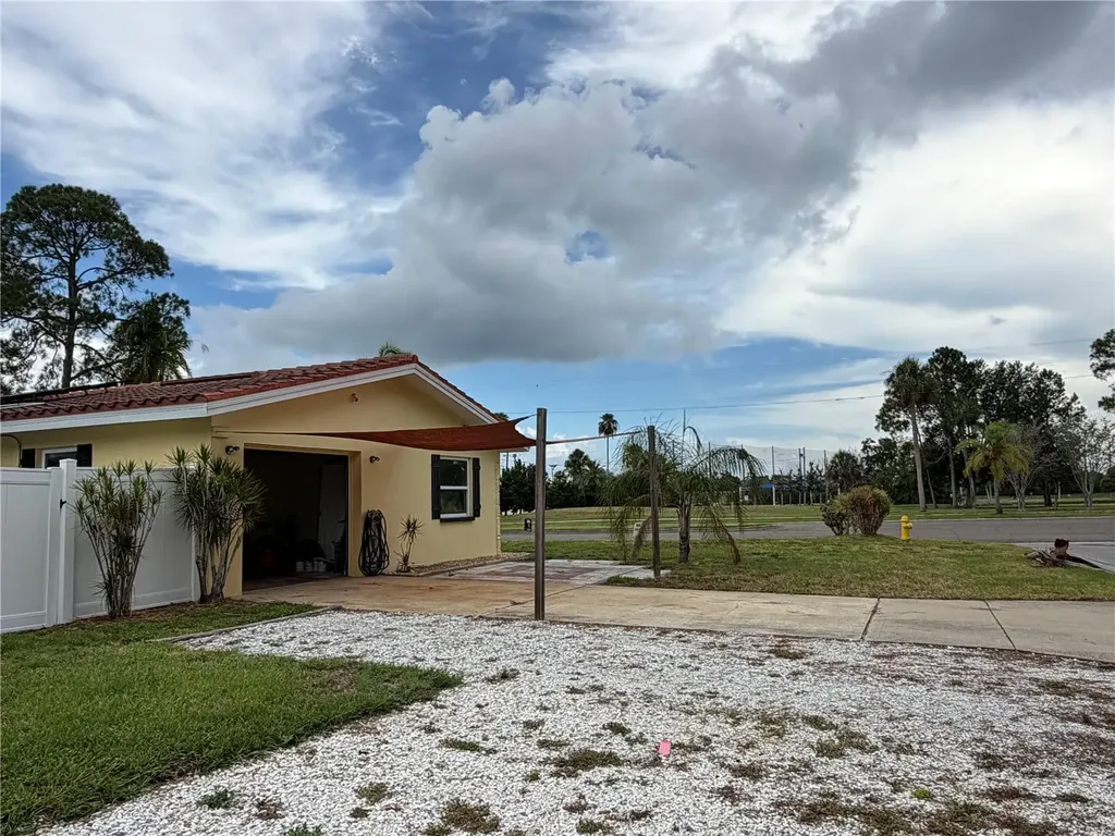 623 Palm Boulevard Dunedin FL 34698