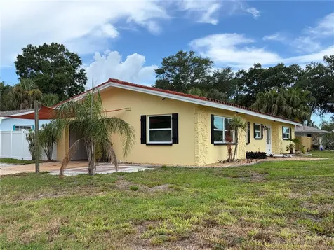 623 Palm Boulevard Dunedin FL 34698
