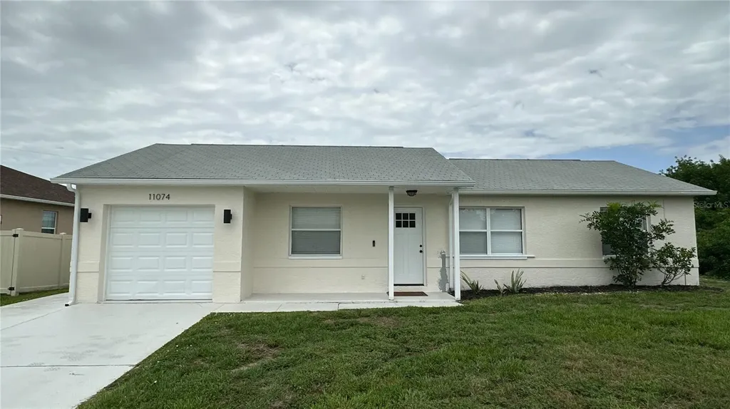 11074 Carnegie Avenue Englewood FL 34224