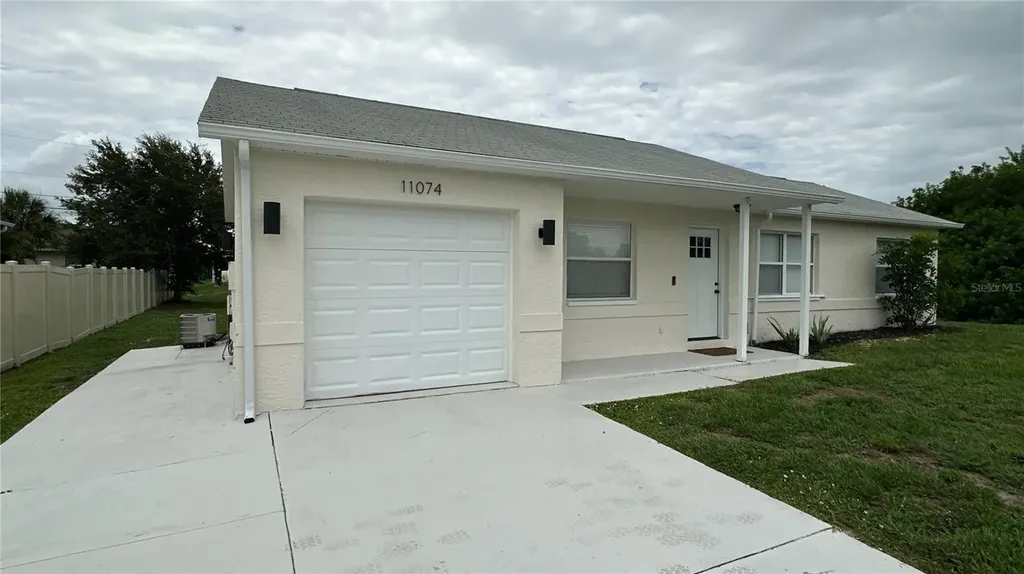 11074 Carnegie Avenue Englewood FL 34224