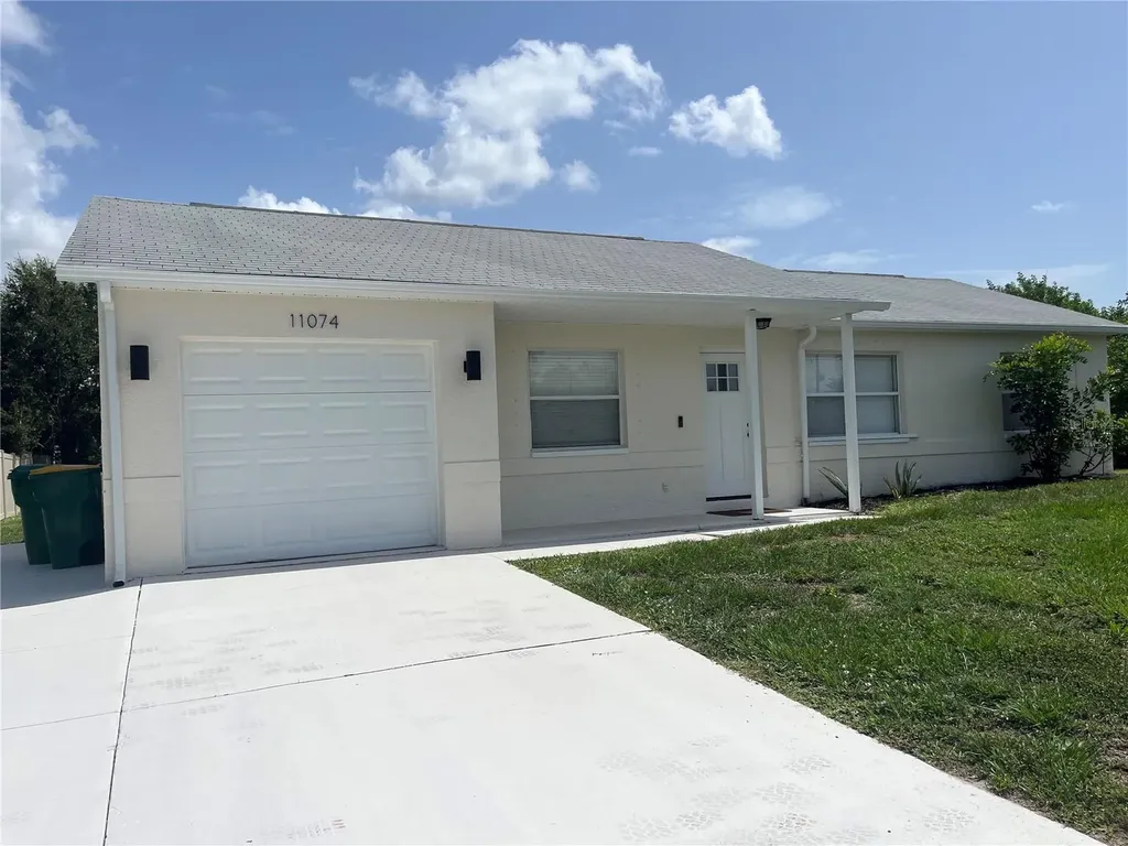 11074 Carnegie Avenue Englewood FL 34224