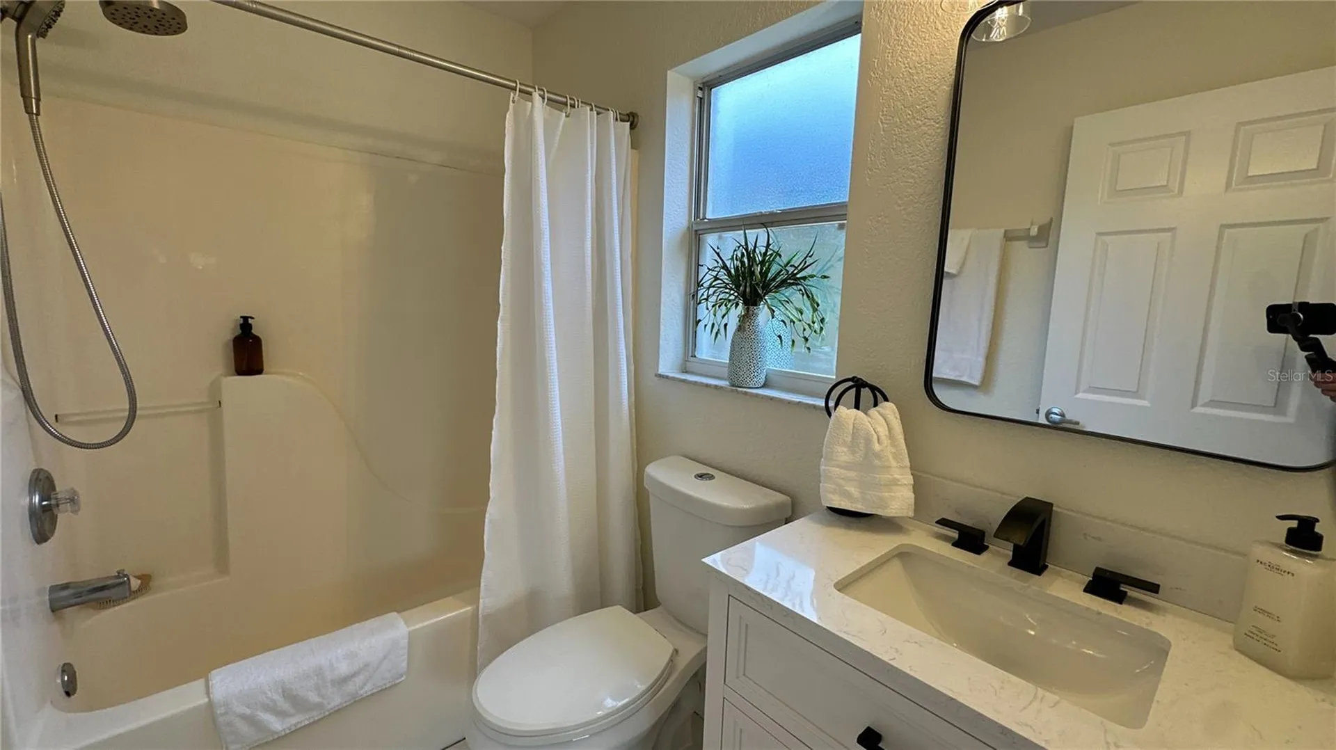 11074 Carnegie Avenue Englewood FL 34224