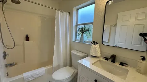 11074 Carnegie Avenue Englewood FL 34224