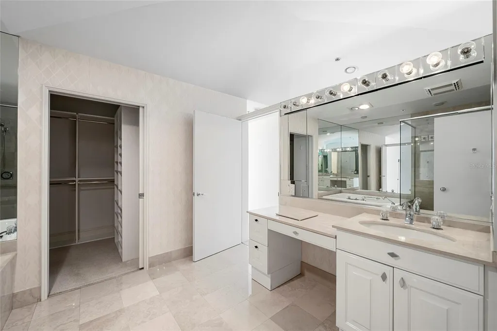 3060 Grand Bay Boulevard Longboat Key FL 34228