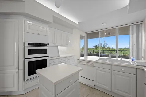 3060 Grand Bay Boulevard Longboat Key FL 34228