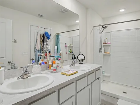 16525 Mosaic Oar Drive Wimauma FL 33598