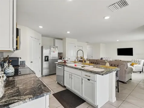 16525 Mosaic Oar Drive Wimauma FL 33598