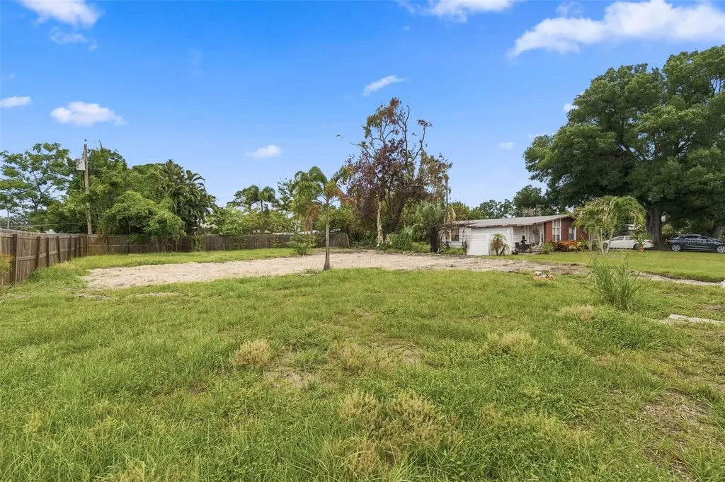 3963 Neptune Drive SE St Petersburg FL 33705