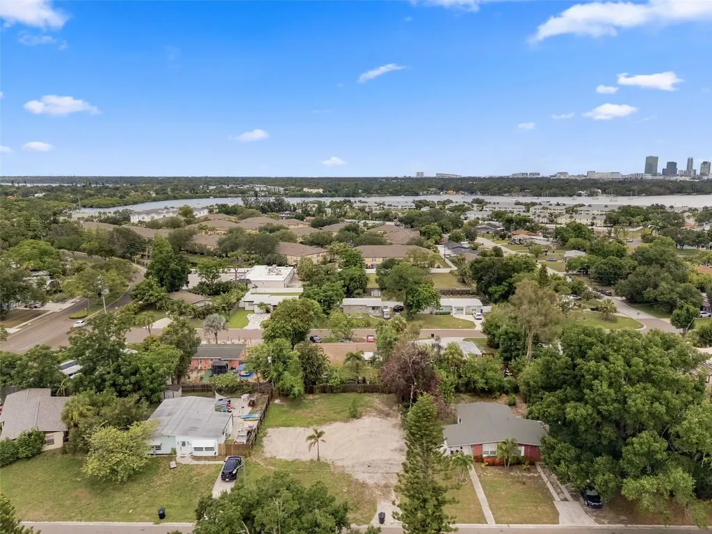 3963 Neptune Drive SE St Petersburg FL 33705