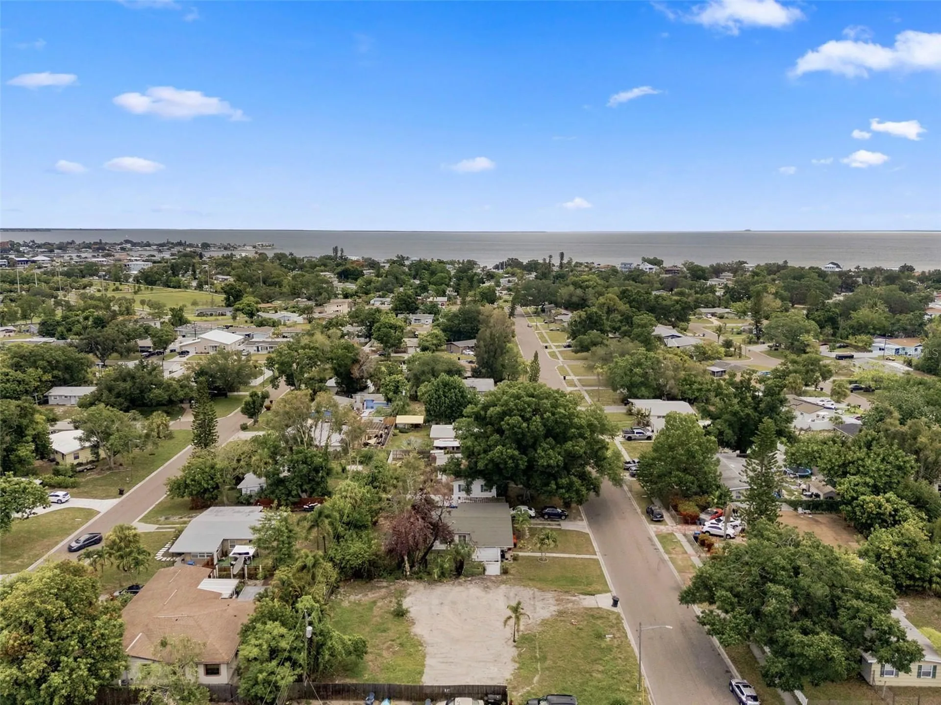 3963 Neptune Drive SE St Petersburg FL 33705