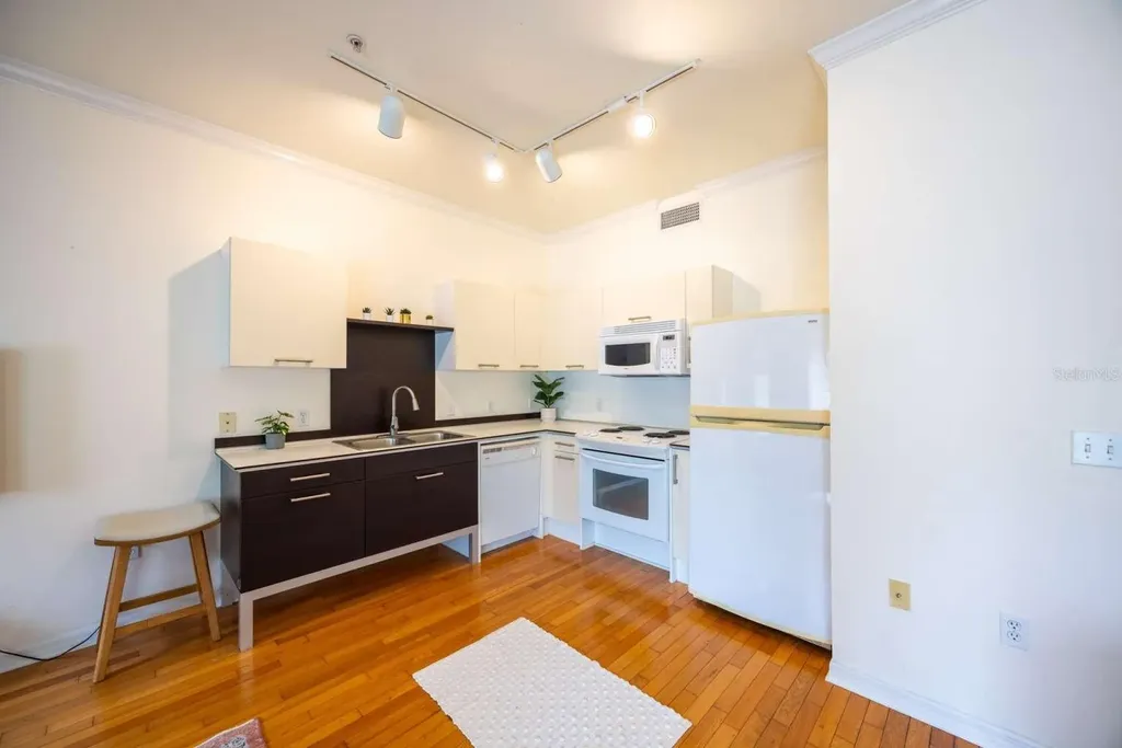20 SW 6th Street Gainesville FL 32601