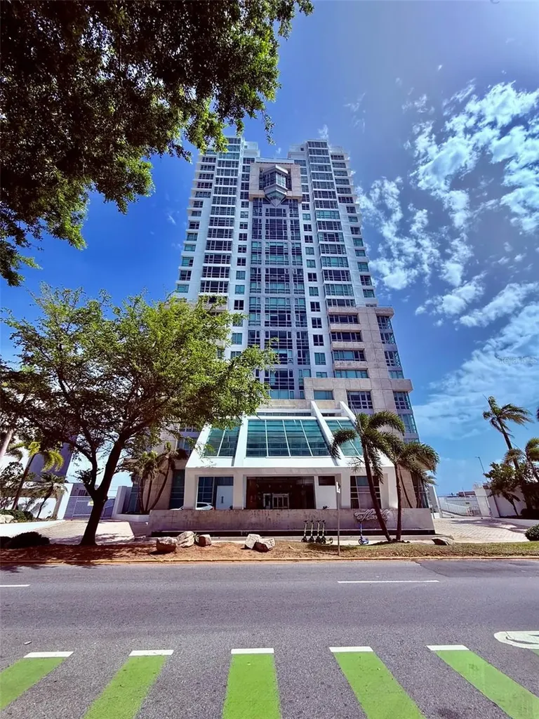 403 De La Constitución Avenue San Juan PR 00901