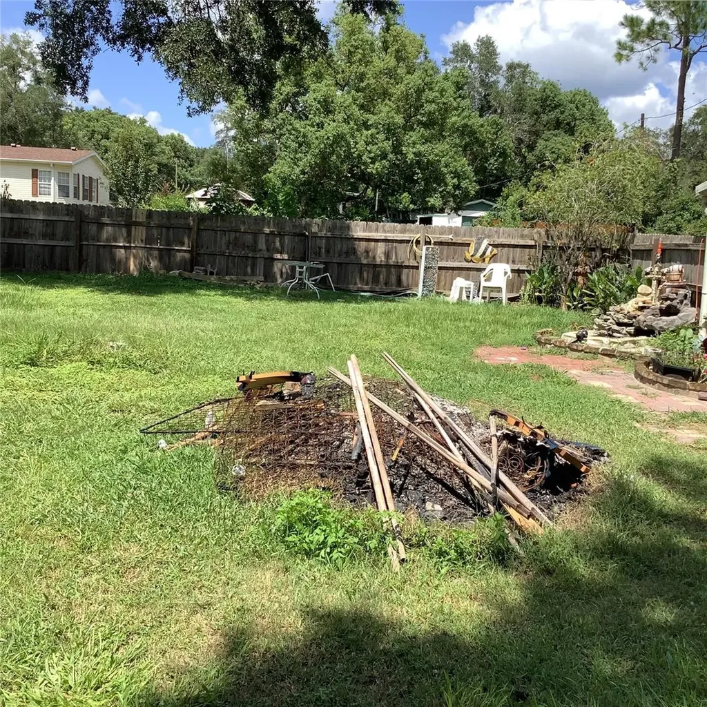 20406 Blue Wing Road Altoona FL 32702
