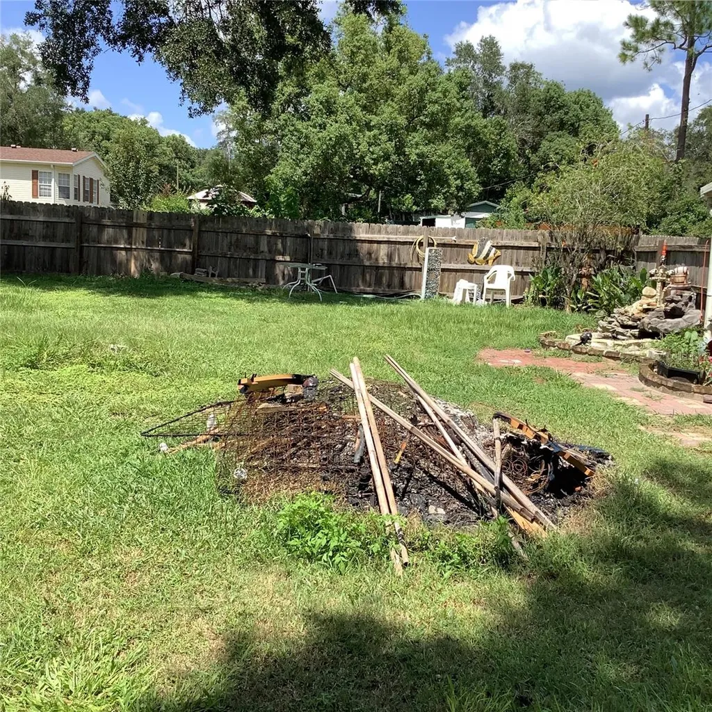 20406 Blue Wing Road Altoona FL 32702