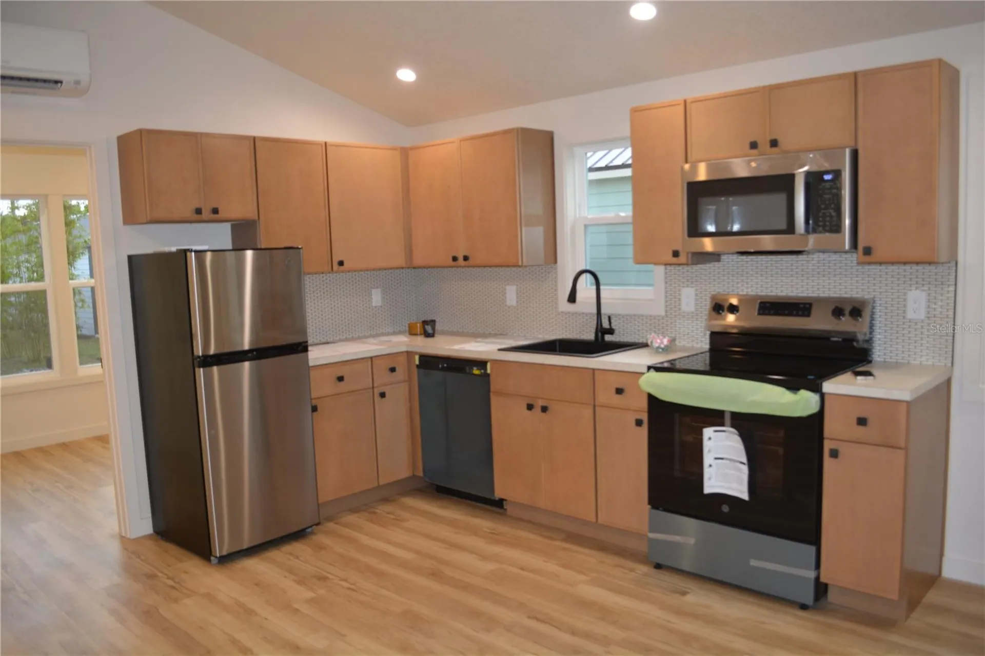630 Third Street Oviedo FL 32765