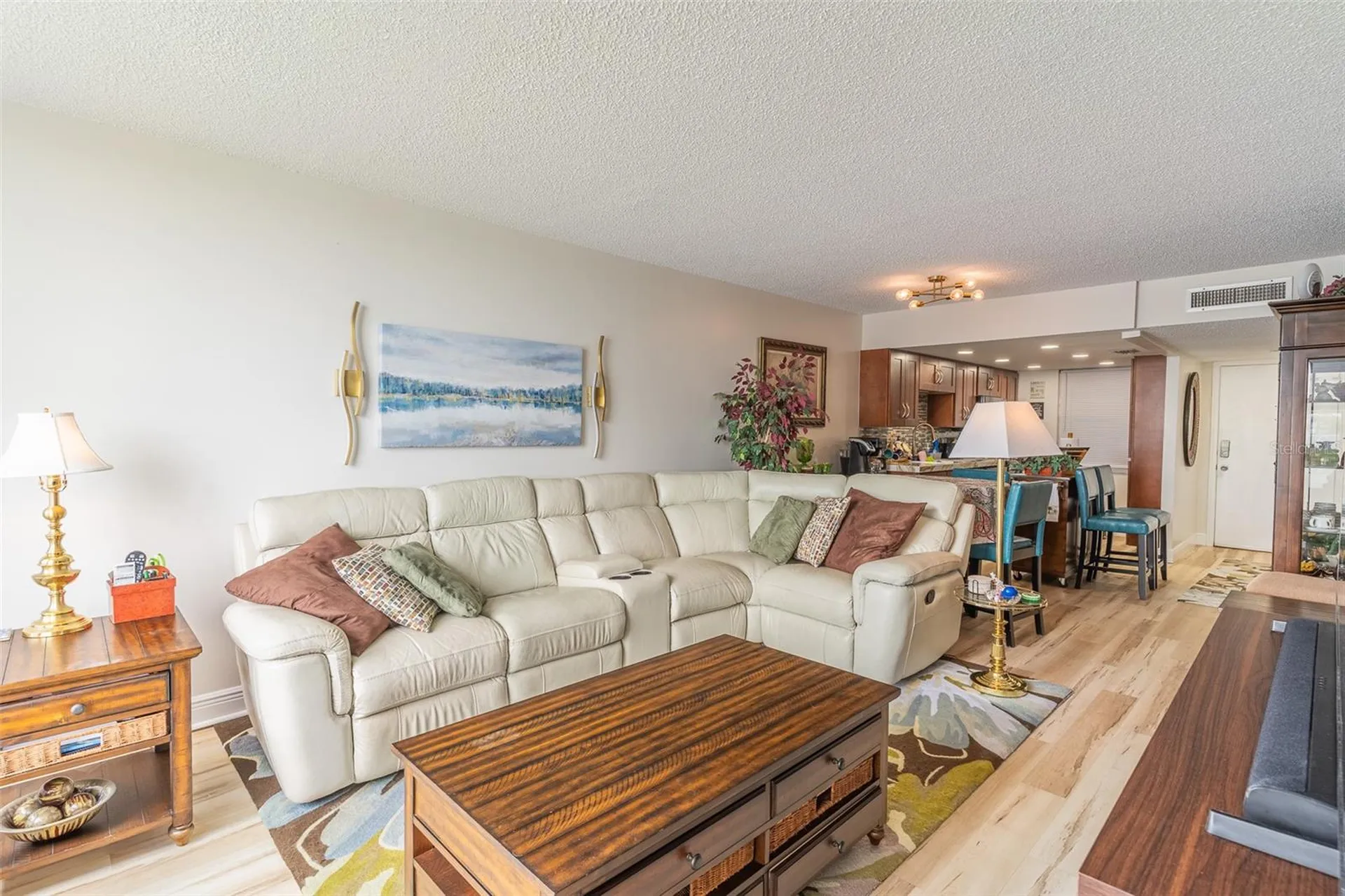 700 Mirror Terrace NW Winter Haven FL 33881