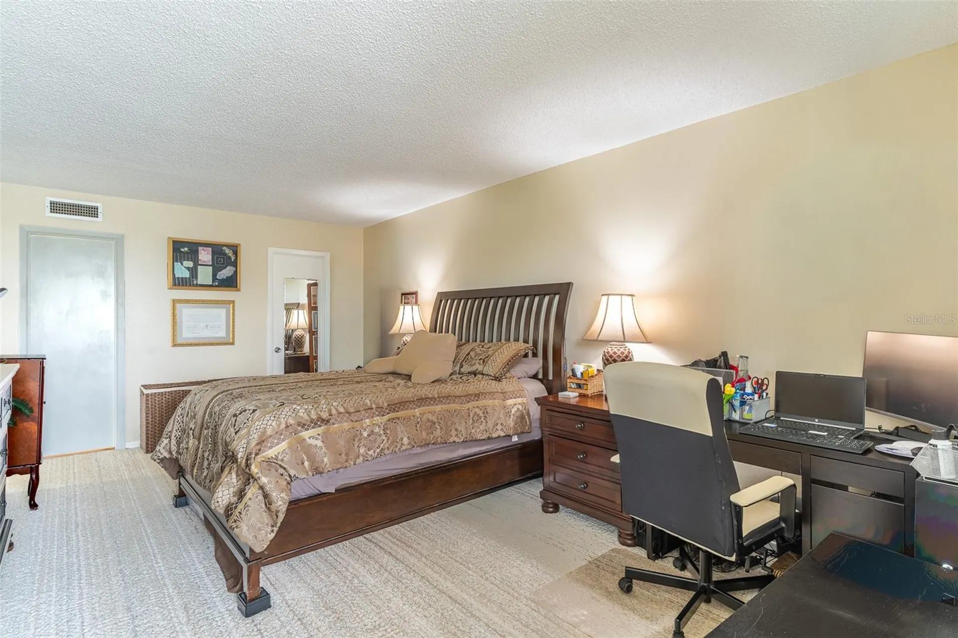 700 Mirror Terrace NW Winter Haven FL 33881