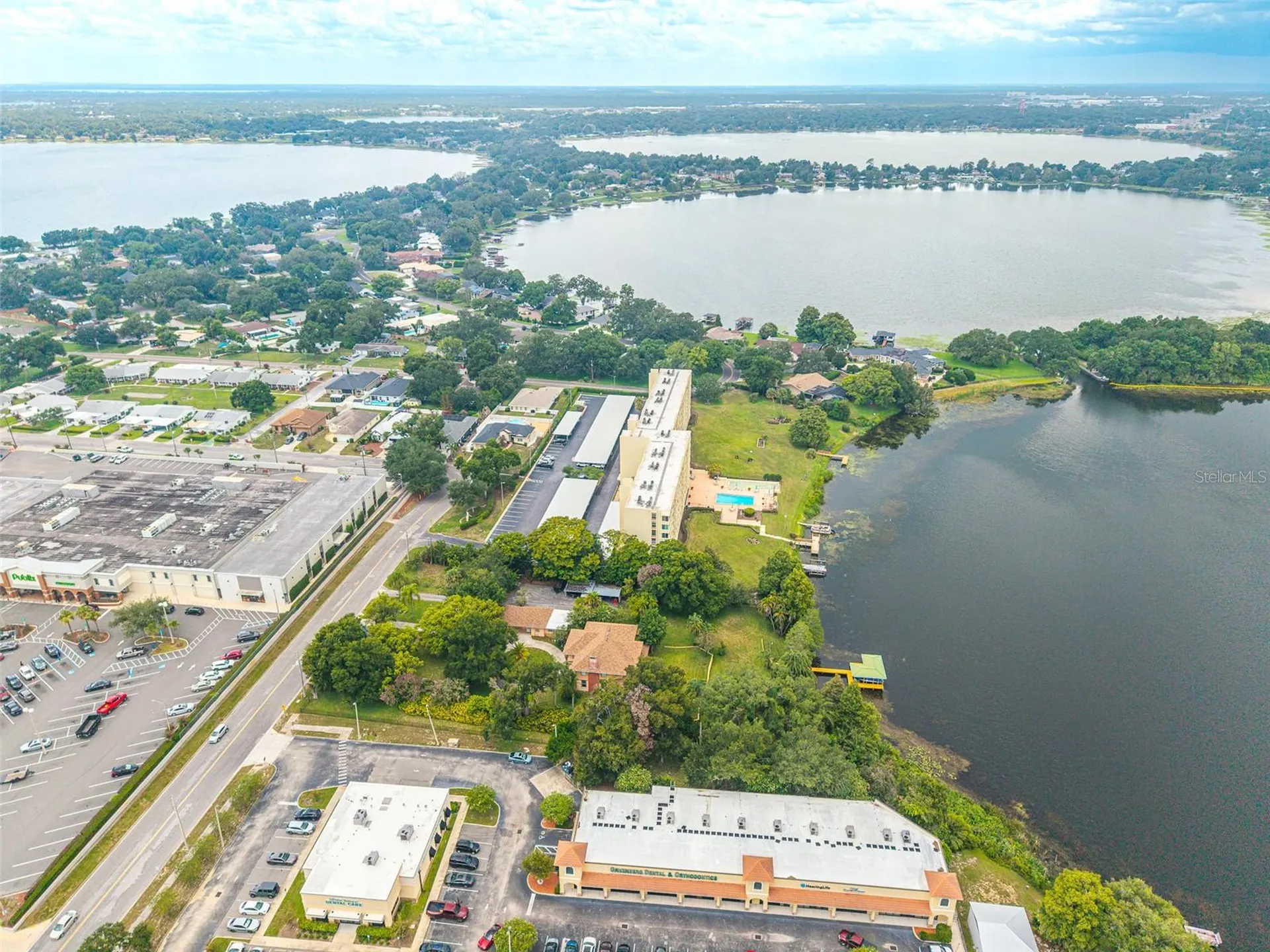 700 Mirror Terrace NW Winter Haven FL 33881