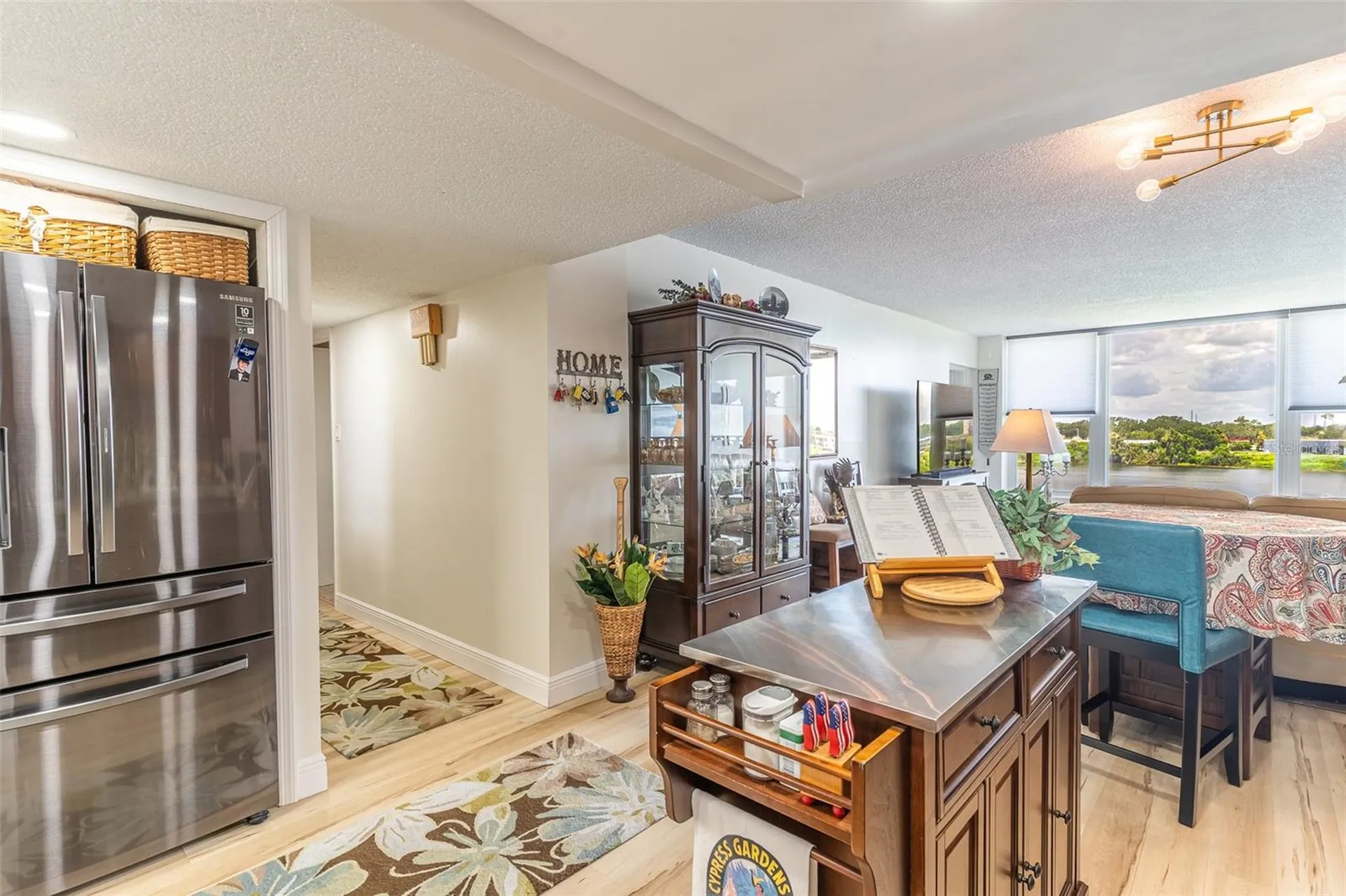 700 Mirror Terrace NW Winter Haven FL 33881