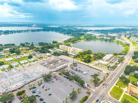 700 Mirror Terrace NW Winter Haven FL 33881