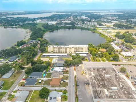 700 Mirror Terrace NW Winter Haven FL 33881